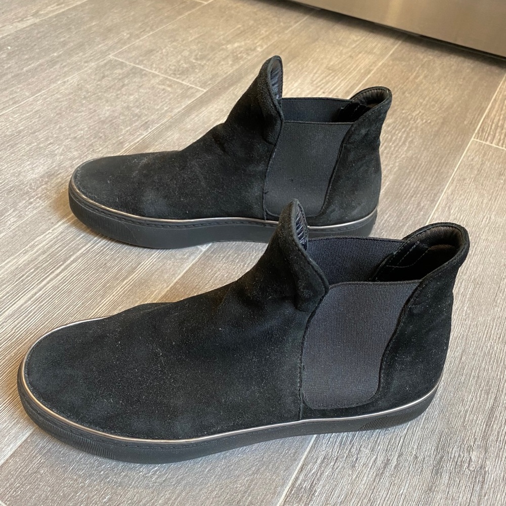 Stuart Weitzman black high top laceless sneakers
